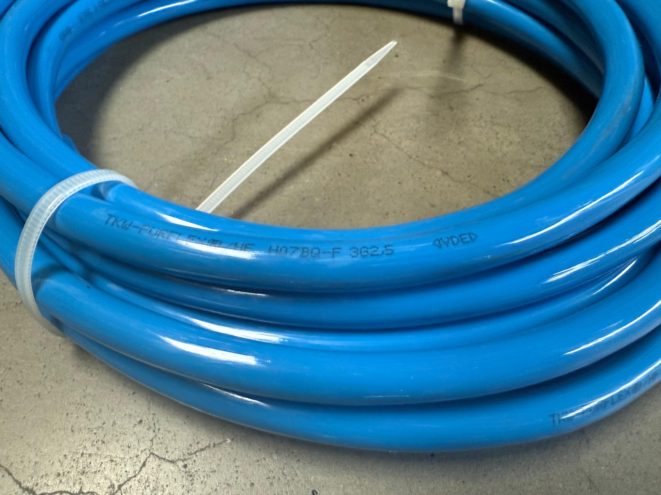 H07BQ-F Blau – robuste, flexible Leitung für Profis